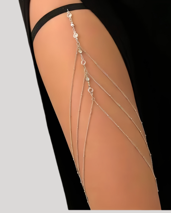 Elegant thigh jewelry with cascading rhinestone chains